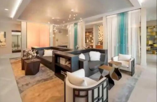 Santa Ana Apartment | Cozy 2 Bedroom Apartment Near Disneyland and Anaheim Convention Center