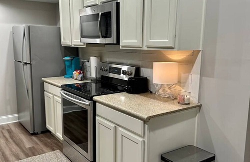 Newnan Apartment | Cozy 2 bedroom apartment conveniently located in Newnan