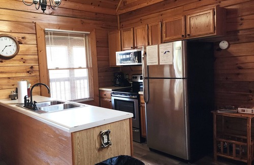 Sevierville Cabin | Cozy 2-bedroom cabin in welcoming lake Douglas, Sevierville near Pigeon Forge