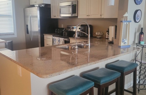 Fort Pierce Shores Condo | Cozy 2-bedroom condo in Fort Pierce . Hutchinson island with on the beach