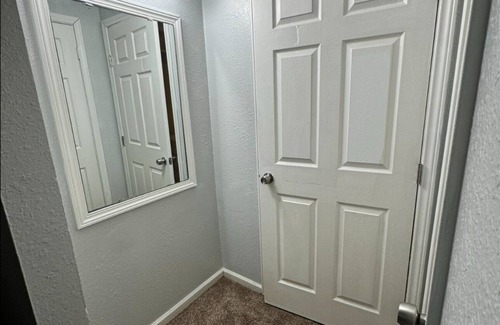 Midland Condo | Cozy 2-bedroom condo in Midland. Right by the mall , restaurants, and stores!