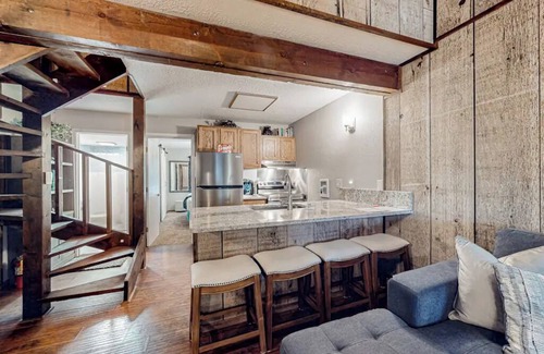 Angel Fire Condo | Cozy 2-bedroom condo 2/2 just blocks from base-with W/D and wifi