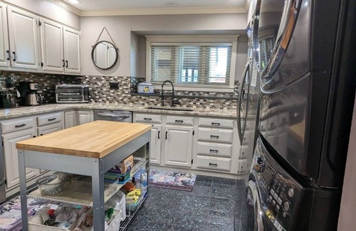Littleton Condo | Cozy 2-bedroom condo with WiFi, AC in welcoming Centennial