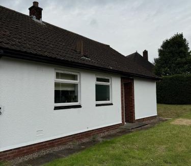 Kirkcaldy House | Cozy 2 Bedroom Cottage in Kirkcaldy