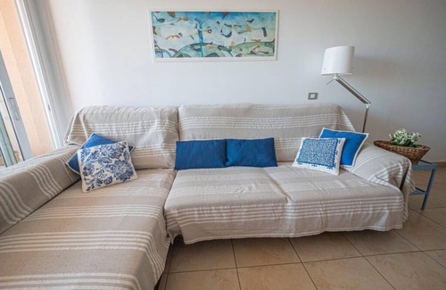 Poris de Abona Apartment | Cozy 2-bedroom apartment in enjoyable Porís de Abona with WiFi