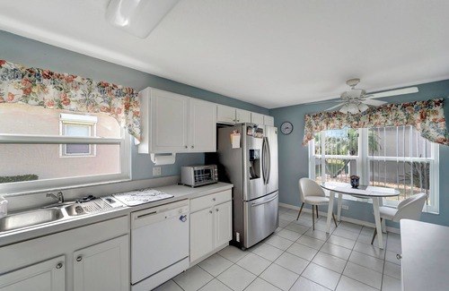 Port Charlotte - Charlotte Harbor House | Cozy 2-bedroom home in Port Charlotte with AC, WiFi, fitness rm at Clubhouse