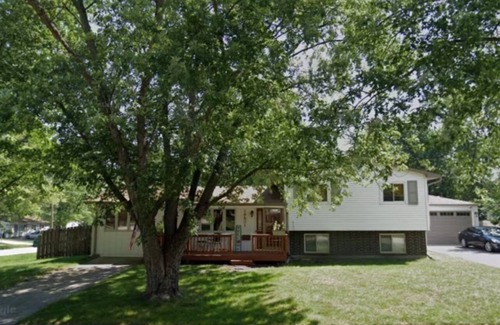 Gurnee House | Cozy 2-Bedroom Home in Gurnee