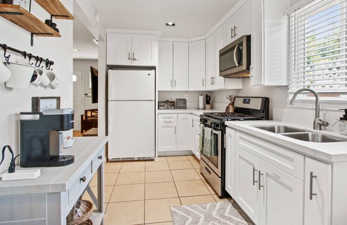 Bonita House | Cozy 2 Bedroom Home