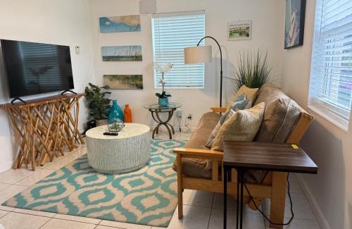 Juno Ridge House | Cozy 2 bedroom near intercoastal & beaches