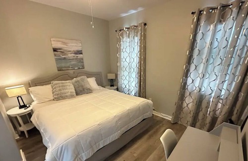 Syracuse Apartment | Cozy 2 bedroom near downtown!