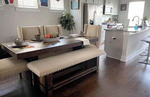 Atlanta House | Cozy 2-Bedroom & Office Corporate Stay Townhome