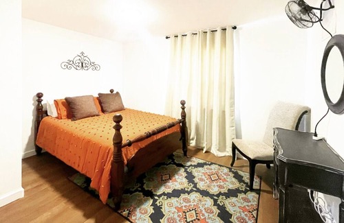 Birmingham Condo | Cozy 2-bedroom rental unit with free parking