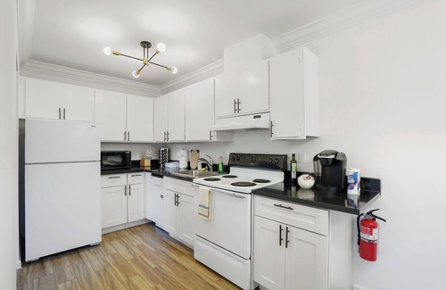 Pacifica Apartment | Cozy 2-Bedroom Retreat in Pacifica