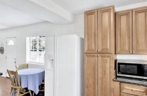 East San Gabriel House | Cozy 2 bedroom San Gabriel CA near Rose Bowl Stadium Pasadena Arcadia Altadena
