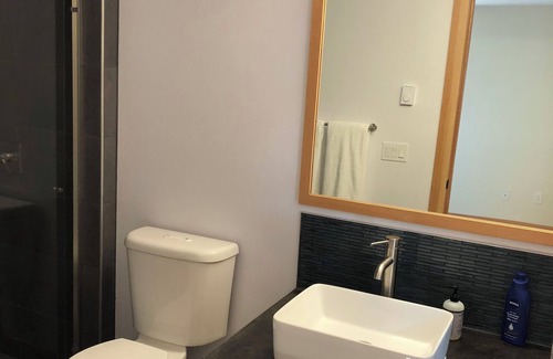 Hood River House | Cozy 2-bedroom townhome in amazing Hood River with WiFi, AC