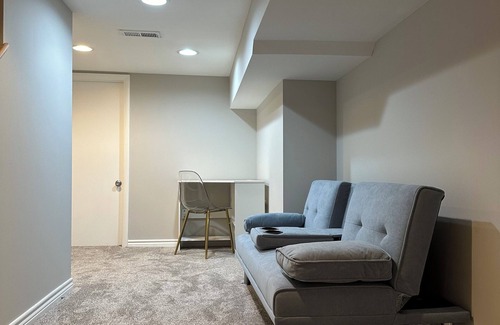 Downtown Baltimore House | Cozy 2-bedroom townhome in charming Baltimore with AC, fitness room, WiFi