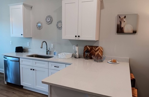Cleveland House | Cozy 2-bedroom townhome near shopping, churches, and the outdoors