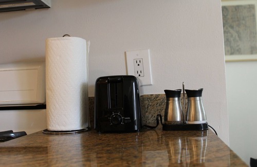 Verdugo Viejo House | Cozy 2-bedroom townhome in wonderful Glendale with FREE 2 car parking Spaces!
