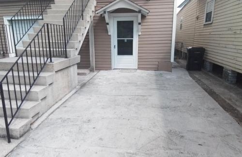 Seventh Ward Apartment | Cozy 2-bedroom unit in beautiful New Orleans with WiFi, AC