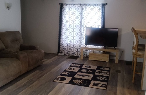 De Funiak Springs House | Cozy 2-bedroom mobile home with AC and WiFi in charming DeFuniak Springs.
