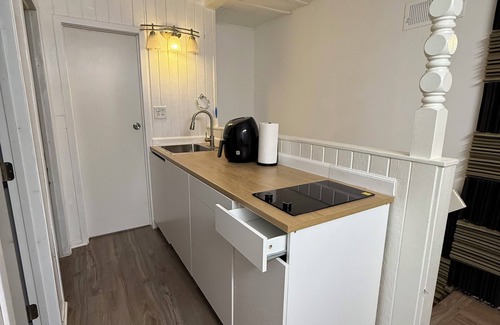 Fountain Valley Apartment | Cozy 2-bedroom loft in Central OC, pet friendly