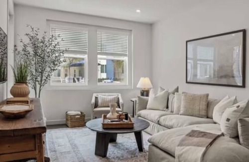Rancho Cucamonga Condo | Cozy 2-bedroom condo with WiFi, AC in pleasant Rancho Cucamonga CA