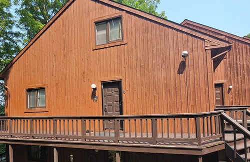 Vernon Condo | Cozy 2-bedroom condo in peaceful Vernon Township with WiFi, AC, laundry, etc.