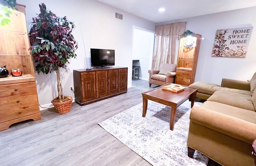 Ellendale House | Cozy 2 bedrooms house with quick Highway access