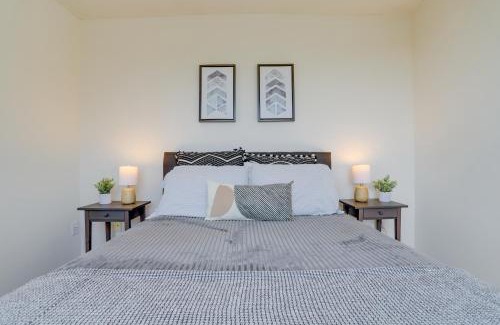 Aurora Highlands Apartment | Cozy 2 BR Apartment At Arlington With Gym