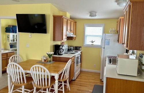 Ogunquit - Wells House | Cozy 2 BR house in gated community 1 mile from Wells/Ogunquit beaches/shops