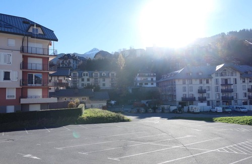 Saint-Gervais-les-Bains Apartment | Cozy 2-Room Cabin Apartment, Sleeps 6, Near Ski Lift with Pool and Ski Locker