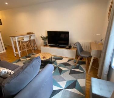Issy-les-Moulineaux Apartment | Cozy 2 pièces AUX PORTES DE PARIS !