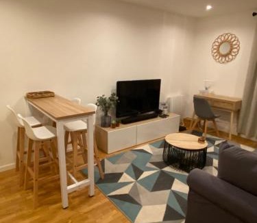 Issy-les-Moulineaux Apartment | Cozy 2 pièces AUX PORTES DE PARIS !
