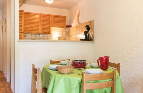 Monetier-les-Bains Apartment | "Cozy 2-Room Mountain Apartment with Fireplace & Ski Shuttle - Sleeps 6"