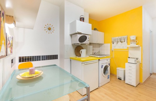 Prenzlauer Berg Apartment | Cozy 2 room apt. near Kollwitzplatz