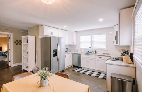 Danville House | Cozy 2b/1bath Home- 3 miles to Casino
