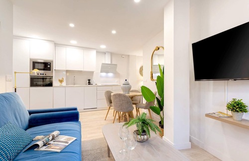 San Bartolome Apartment | Cozy 2bd apartment in Seville. Conde de Ibarra IV