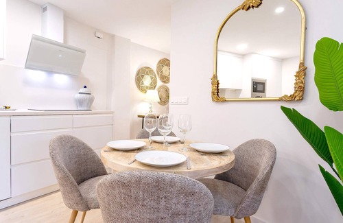 San Bartolome Apartment | Cozy 2bd apartment in Seville. Conde de Ibarra IV