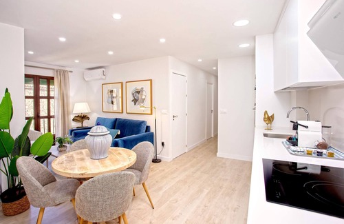 San Bartolome Apartment | Cozy 2bd apartment in Seville. Conde de Ibarra IV