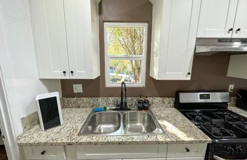 Florence-Graham Apartment | Cozy 2BR/2BA Duplex Downtown LA