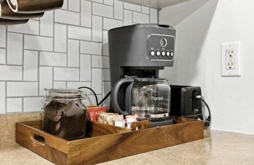 Near Northeast Apartment | Cozy 2BR Flat - Walk to METRO Union Market