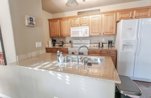 Lawton House | Cozy 2BR Home near Fort Still and Hospitals
