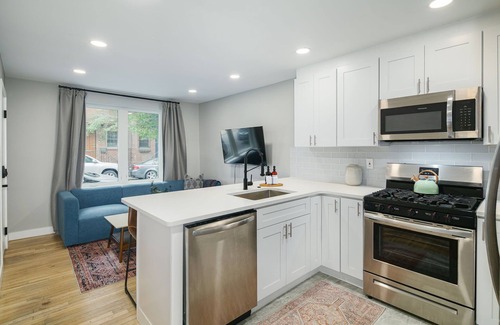 Queen Village Apartment | Cozy 2BR in Queen Village – Prime Location!