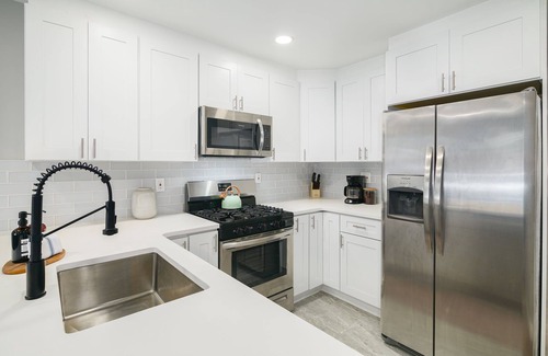 Queen Village Apartment | Cozy 2BR in Queen Village – Prime Location!