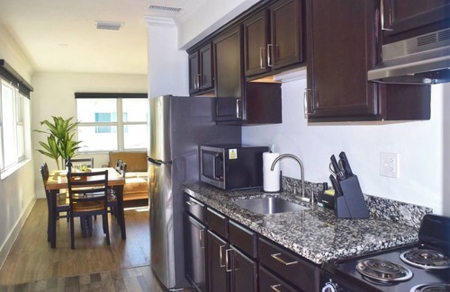 East Fort Lauderdale Apartment | Cozy 2BR Apt Near Beach, Prime Location