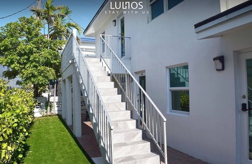 East Fort Lauderdale Apartment | Cozy 2BR Apt Near Beach, Prime Location
