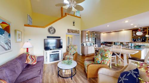 Litchfield by the Sea Villa | Cozy 2BR Villa by Litchfield Beach - Heron Marsh