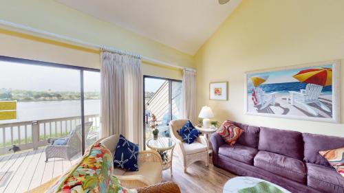 Litchfield by the Sea Villa | Cozy 2BR Villa by Litchfield Beach - Heron Marsh