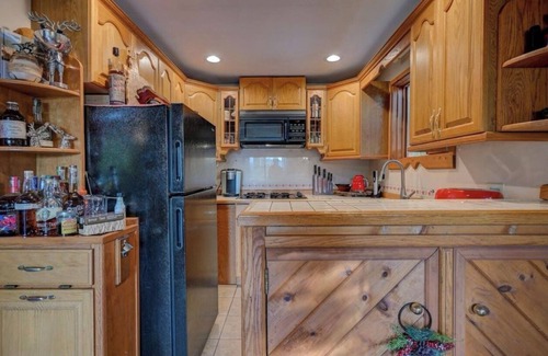 Eidelweiss Village Ski Chalet | Cozy 3/2 Chalet in Eidelweiss w/Spa and gorgeous mountain views!
