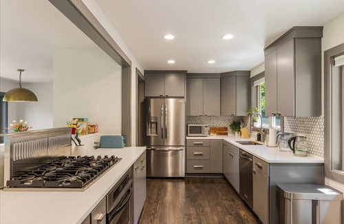 Portland Heights House | Cozy 3-bed house with Mt. St. Helens View in SW Hills Portland